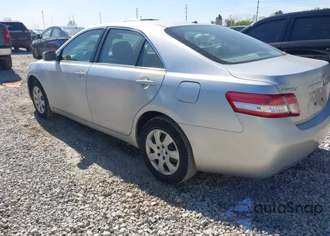 2010 Toyota Camry Le from USA, damaged, VIN 4T1BF3EK8AU089597